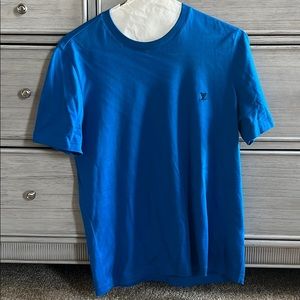 AUTHENTIC | Louis Vuitton t-shirt w/ chest logo